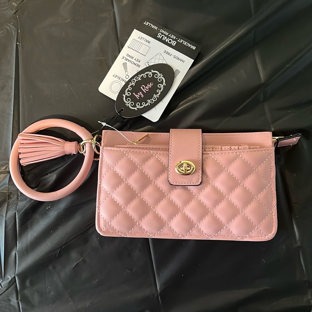 Brand New. Ivy Rose handbag. Pink